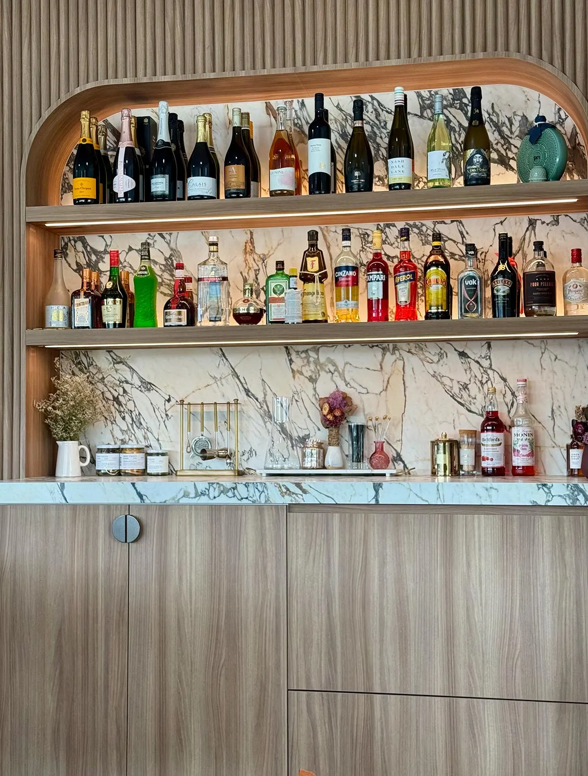 Bar shelf 1